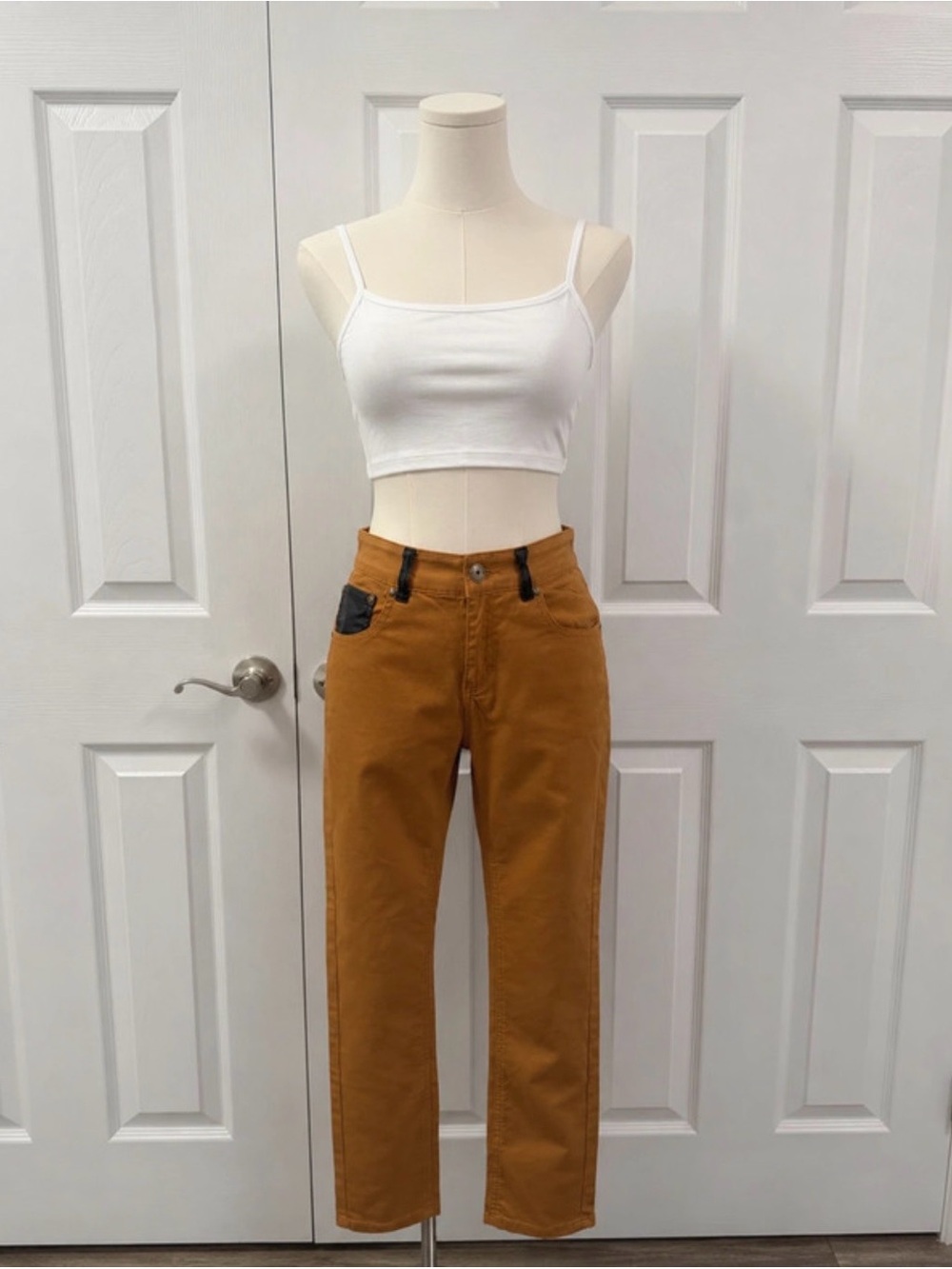 YMI What About Me Brown Straight Leg Jeans Size 7/8 NWT